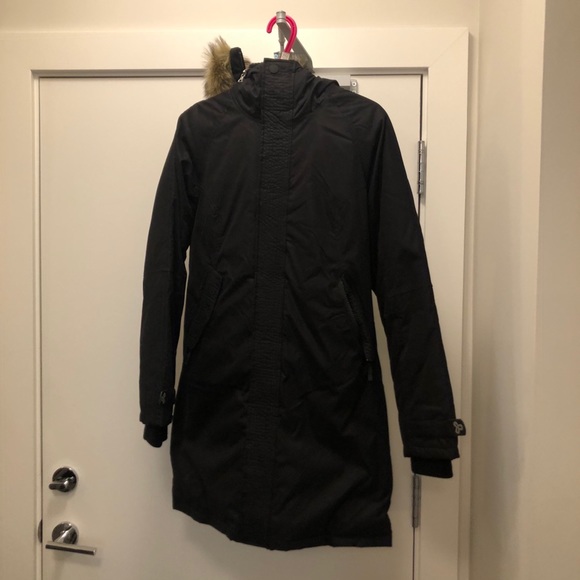 Aritzia TNA Avoriaz Parka - Picture 2 of 9